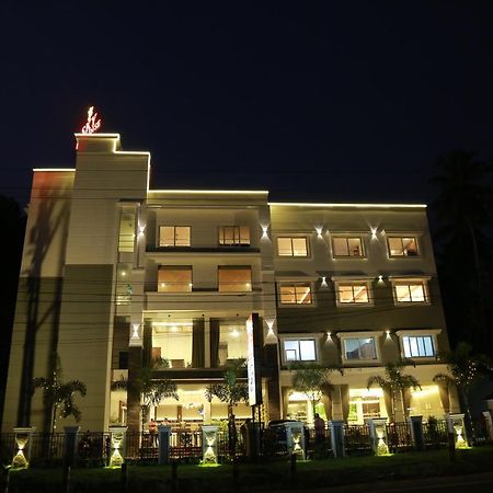 Hotel Sky Paradise Iritti Bagian luar foto