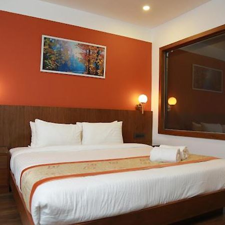 Hotel Sky Paradise Iritti Bagian luar foto