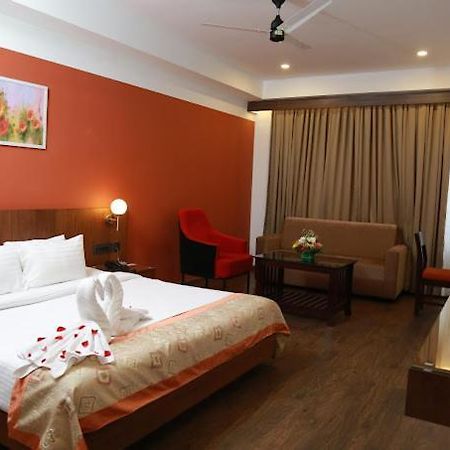 Hotel Sky Paradise Iritti Bagian luar foto
