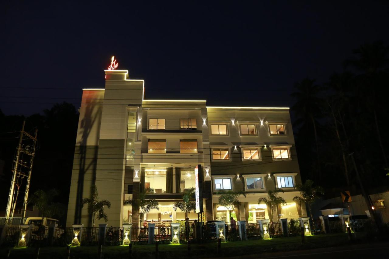 Hotel Sky Paradise Iritti Bagian luar foto