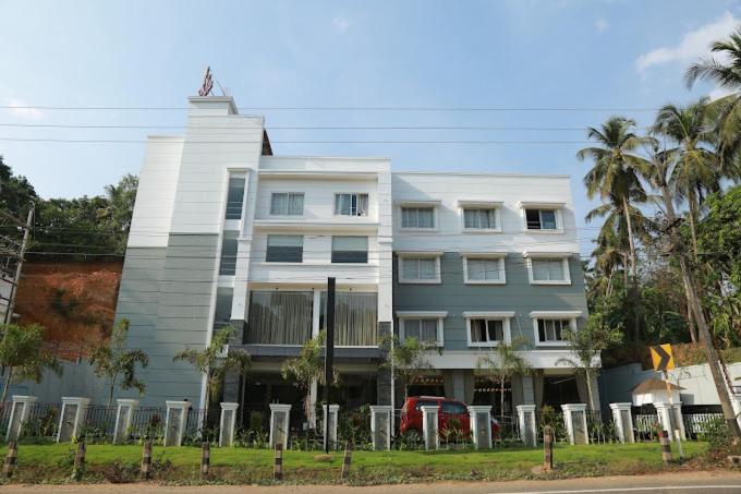 Hotel Sky Paradise Iritti Bagian luar foto